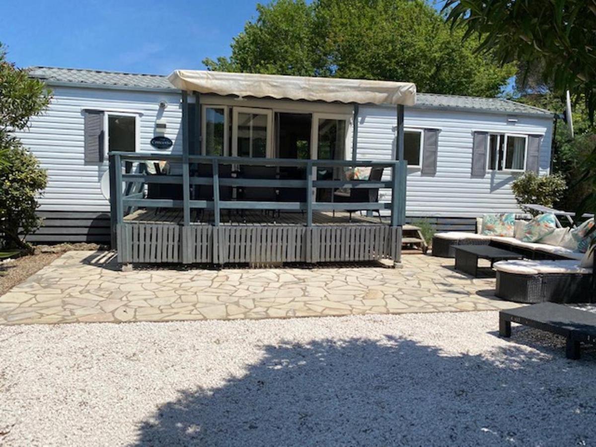 Lovely And Friendly Mobile Home In Gassin France Esterno foto